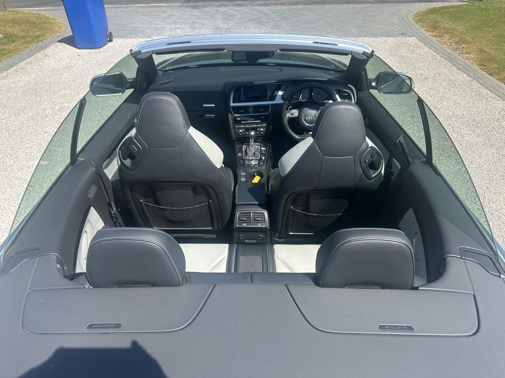 Audi S5 3.0 TFSI V6 Cabriolet 2dr Petrol S Tronic quattro Euro 5 (333 ps)