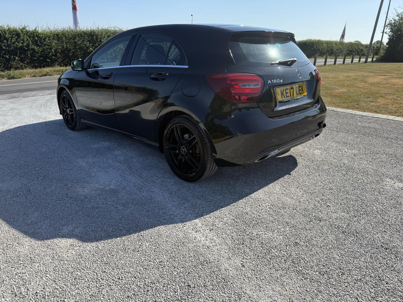 Mercedes-Benz A Class 1.5 A180d Sport Hatchback 5dr Diesel Manual Euro 6 (s/s) (109 ps)