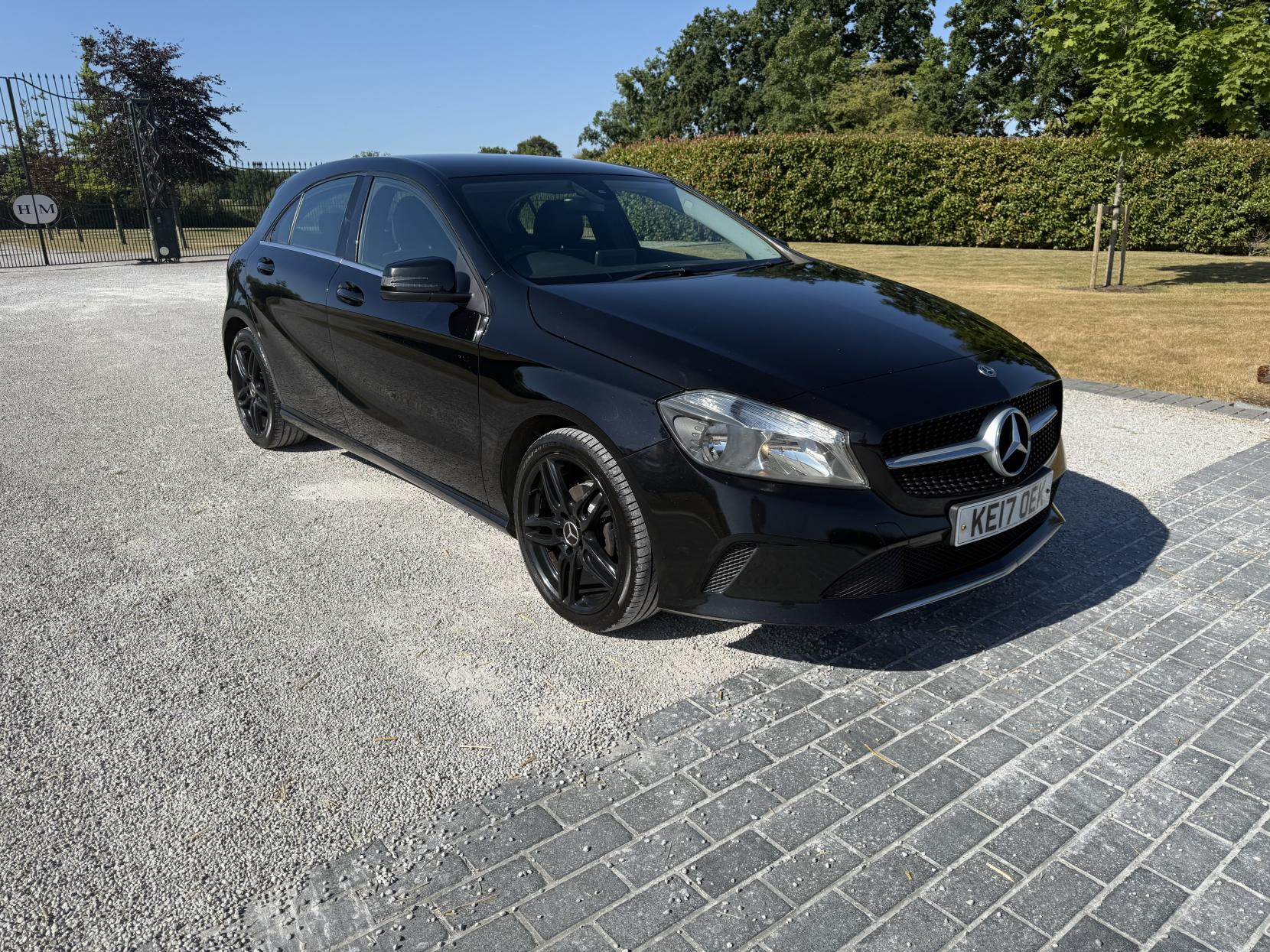 Mercedes-Benz A Class 1.5 A180d Sport Hatchback 5dr Diesel Manual Euro 6 (s/s) (109 ps)