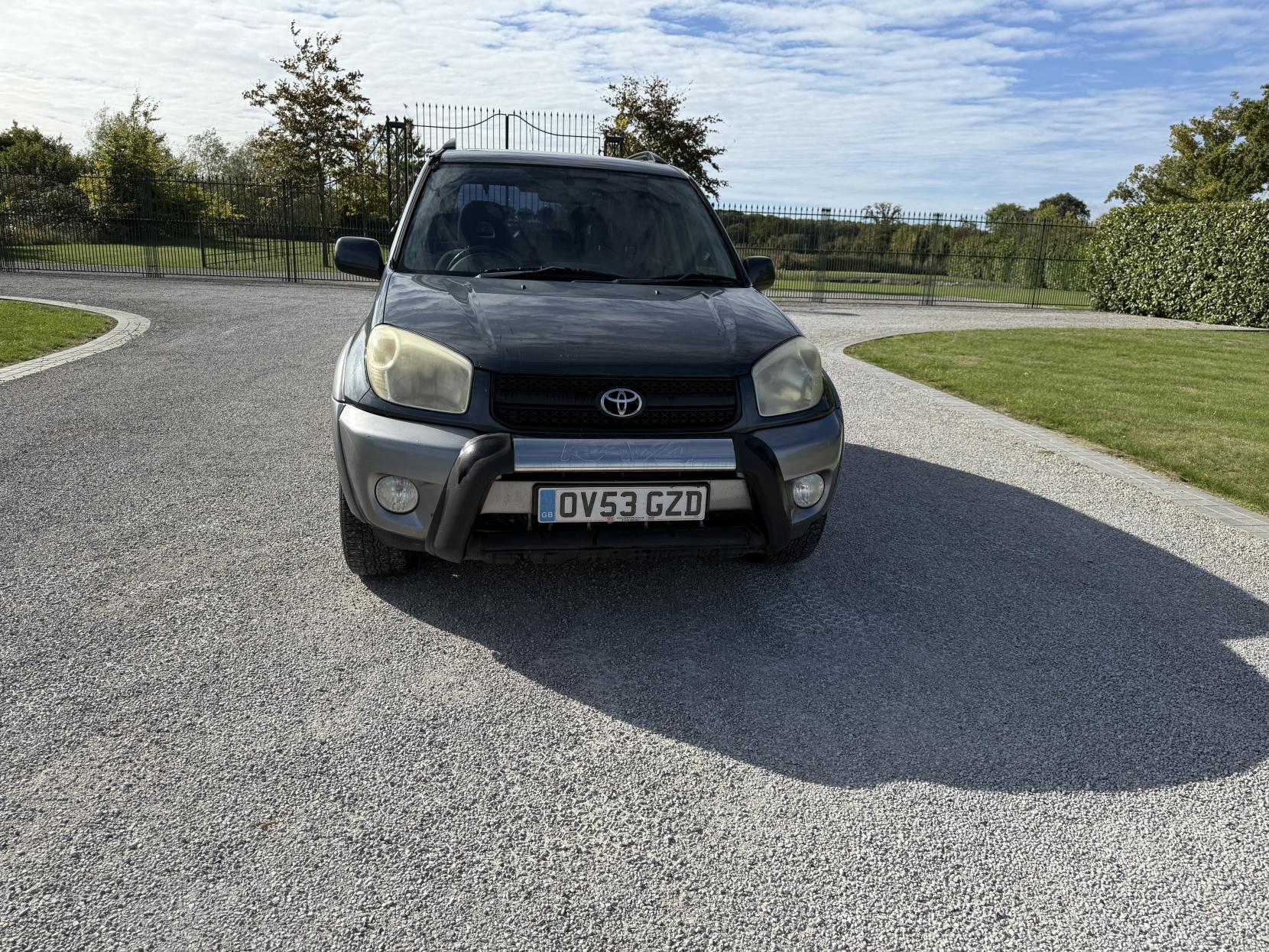 Toyota RAV4 2.0 VVT-i XT3 SUV 5dr Petrol Manual 4WD (211 g/km, 147 bhp)