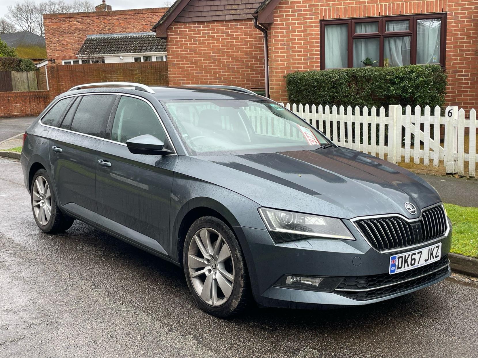 Skoda Superb 2.0 TDI SE L Executive Estate 5dr Diesel Manual Euro 6 (s/s) (150 ps)