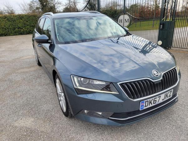 Skoda Superb 2.0 TDI SE L Executive Estate 5dr Diesel Manual Euro 6 (s/s) (150 ps)