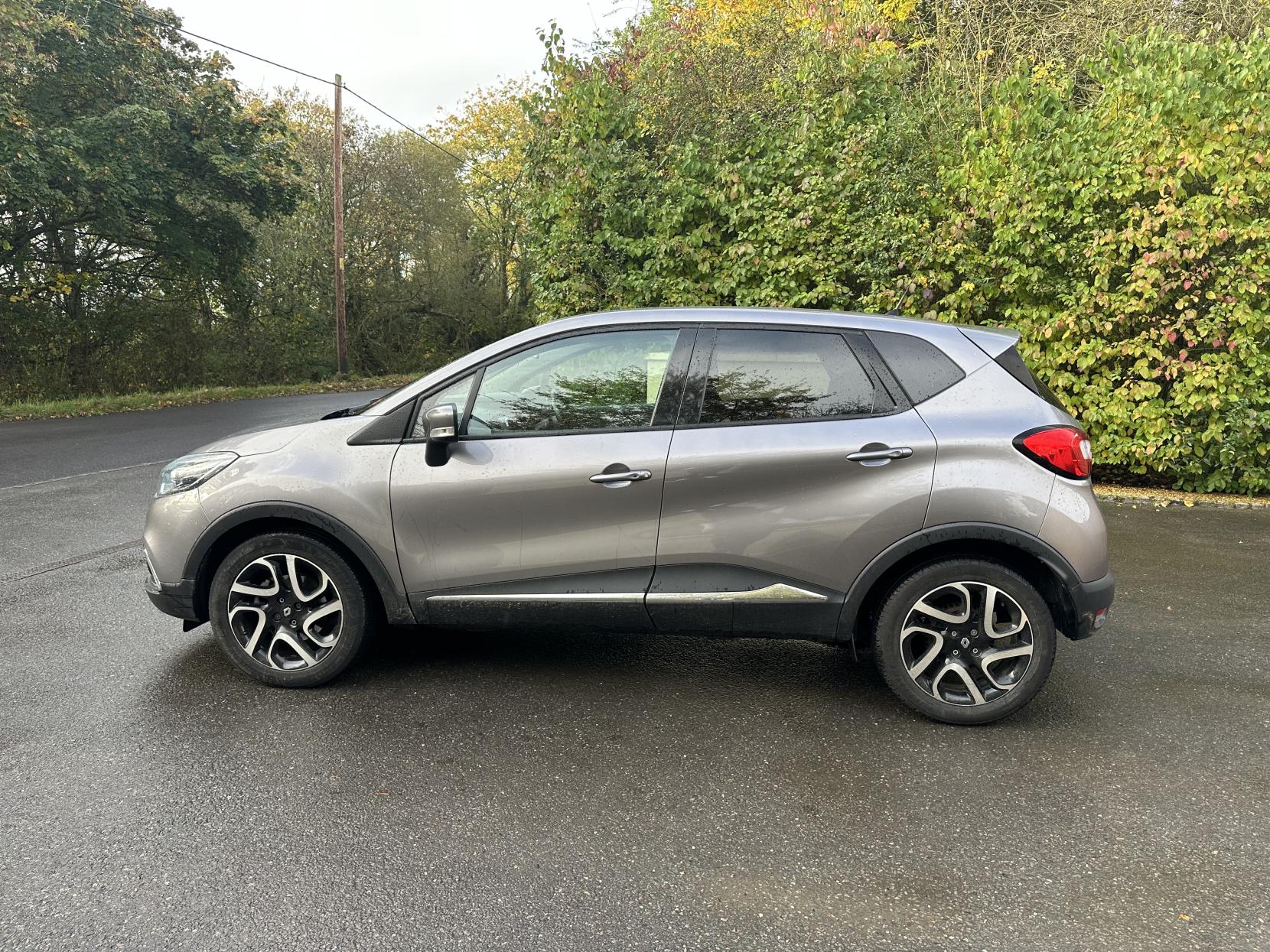 Renault Captur 1.5 dCi ENERGY Dynamique S MediaNav SUV 5dr Diesel Manual Euro 5 (s/s) (90 ps)