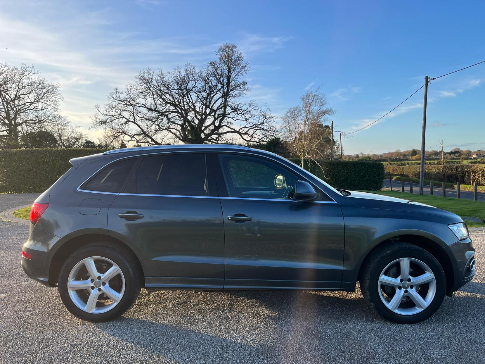 Audi Q5 2.0 TDI S line SUV 5dr Diesel S Tronic quattro Euro 5 (s/s) (177 ps)