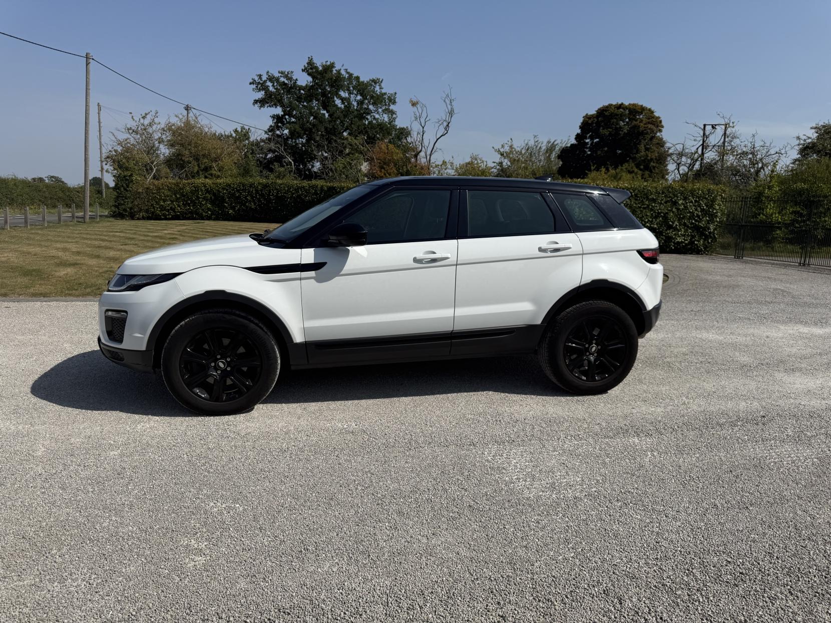 Land Rover Range Rover Evoque 2.0 TD4 SE Tech SUV 5dr Diesel Auto 4WD Euro 6 (s/s) (180 ps)
