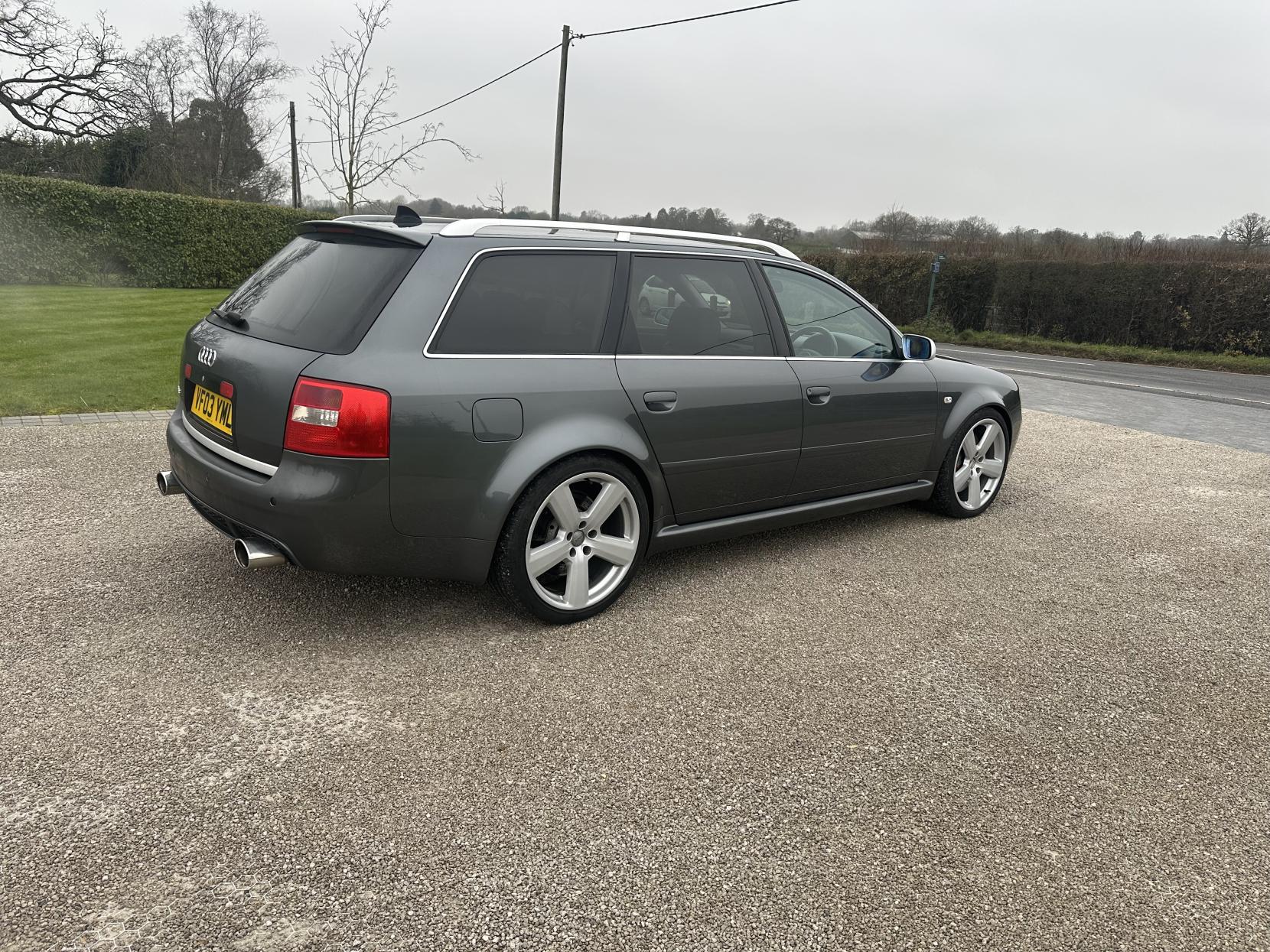 Audi RS6 Avant 4.2 Estate 5dr Petrol Automatic quattro (350 g/km, 450 bhp)