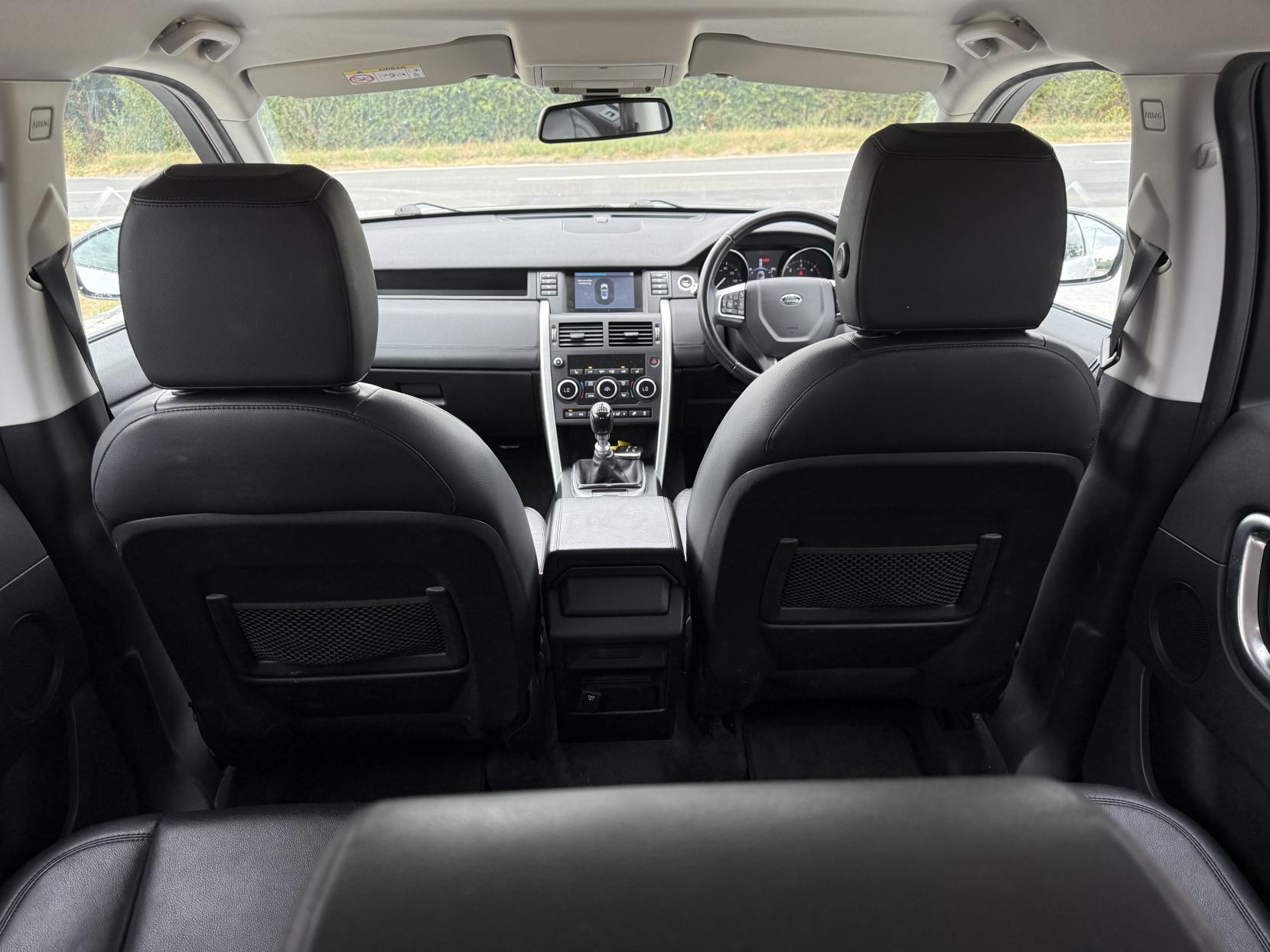 Land Rover Discovery Sport 2.0 TD4 SE Tech SUV 5dr Diesel Manual 4WD Euro 6 (s/s) (5 Seat) (150 ps)