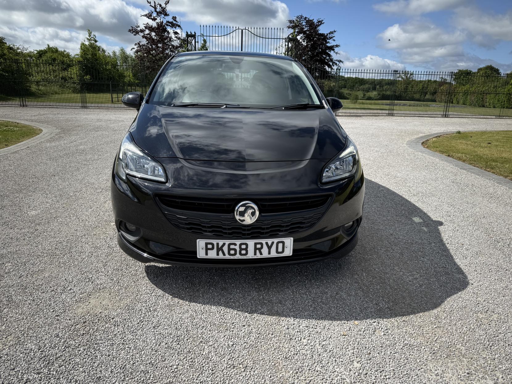 Vauxhall Corsa 1.4i ecoTEC SRi VX Line Nav Black Hatchback 3dr Petrol Manual Euro 6 (75 ps)
