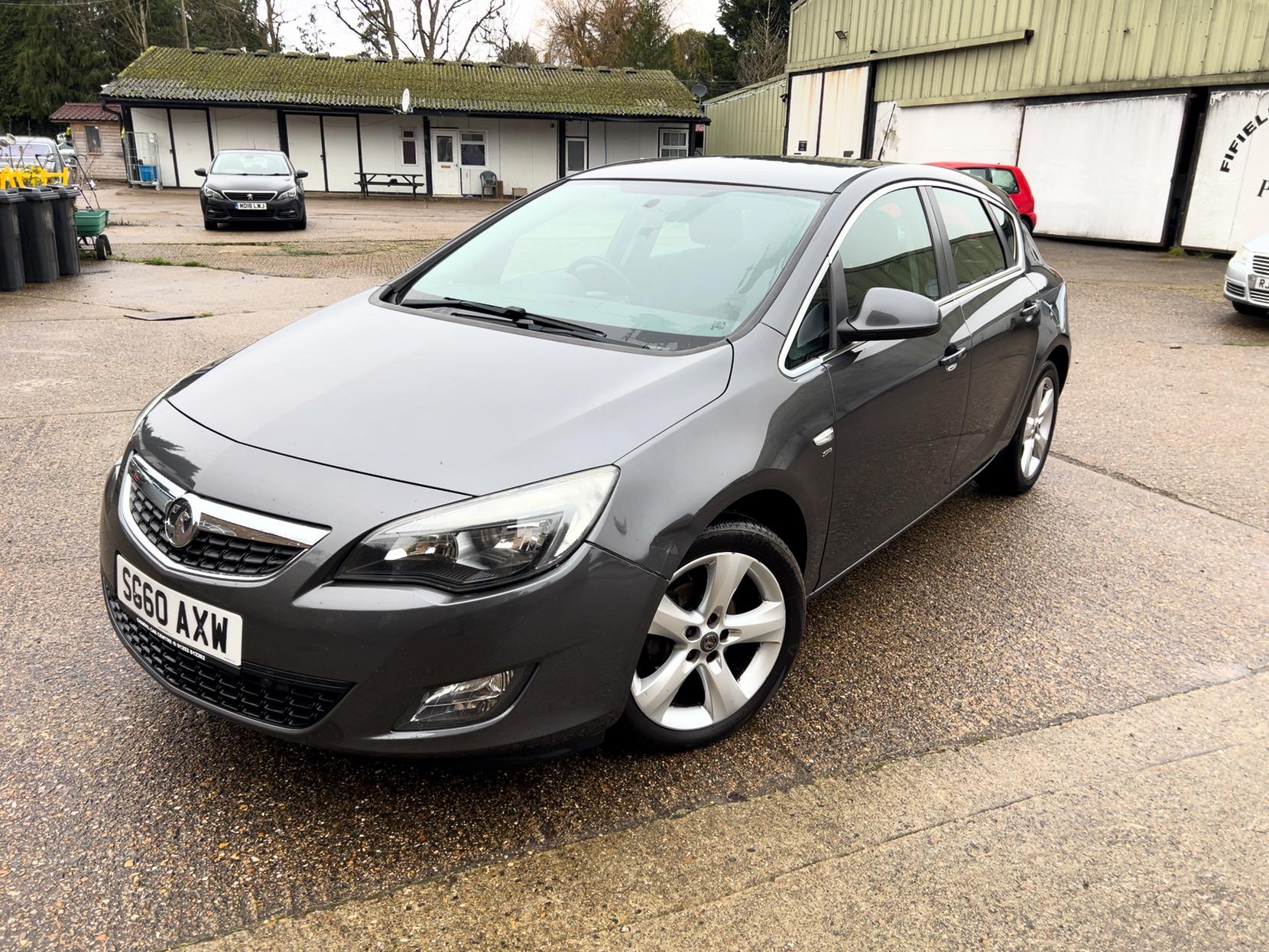 Vauxhall Astra 1.6 16v SRi Hatchback 5dr Petrol Manual Euro 5 (115 ps)