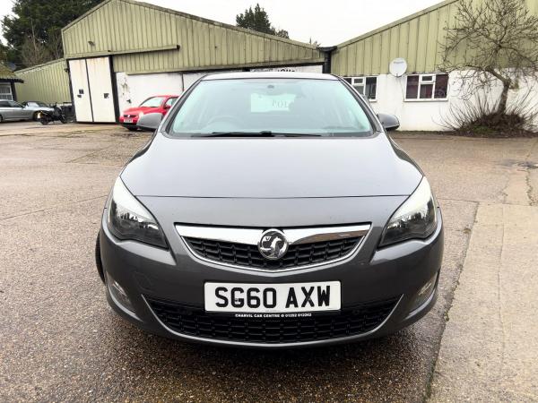 Vauxhall Astra 1.6 16v SRi Hatchback 5dr Petrol Manual Euro 5 (115 ps)