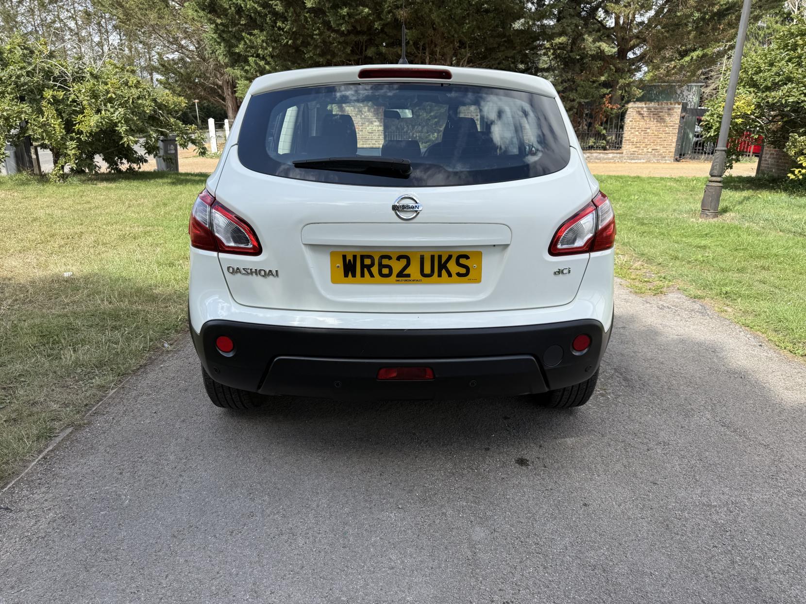Nissan Qashqai 1.5 dCi Acenta SUV 5dr Diesel Manual 2WD Euro 5 (110 ps)