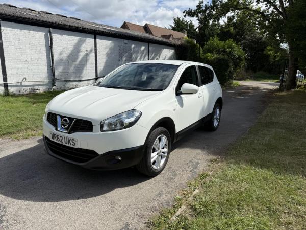 Nissan Qashqai 1.5 dCi Acenta SUV 5dr Diesel Manual 2WD Euro 5 (110 ps)