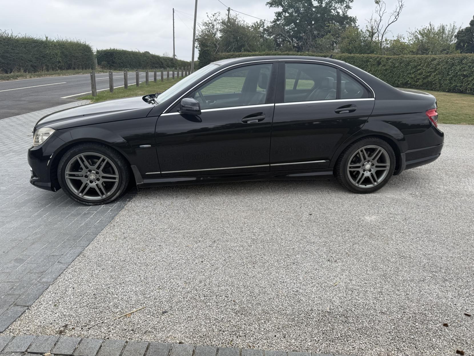 Mercedes-Benz C Class 2.1 C250 CDI BlueEfficiency Sport Saloon 4dr Diesel Auto Euro 5 (204 ps)