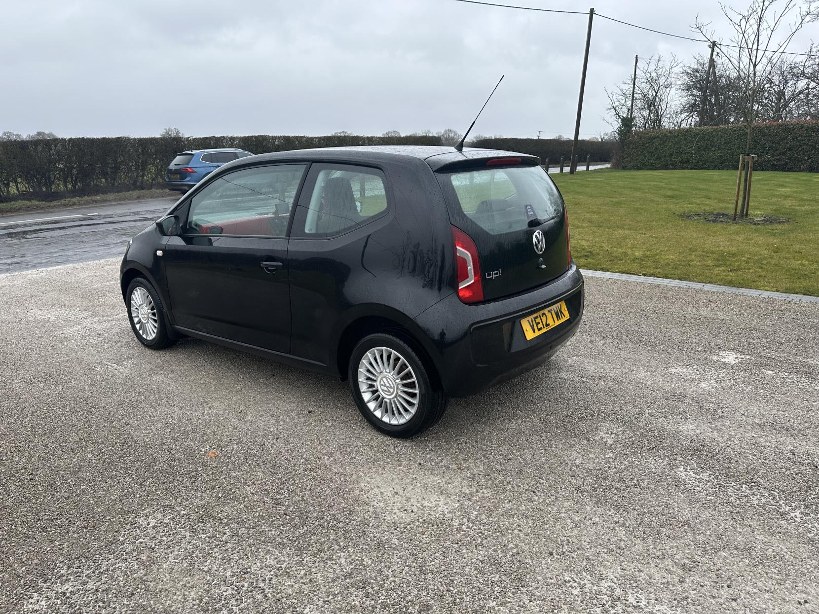 Volkswagen up! 1.0 High up! Hatchback 3dr Petrol Manual Euro 5 (75 ps)