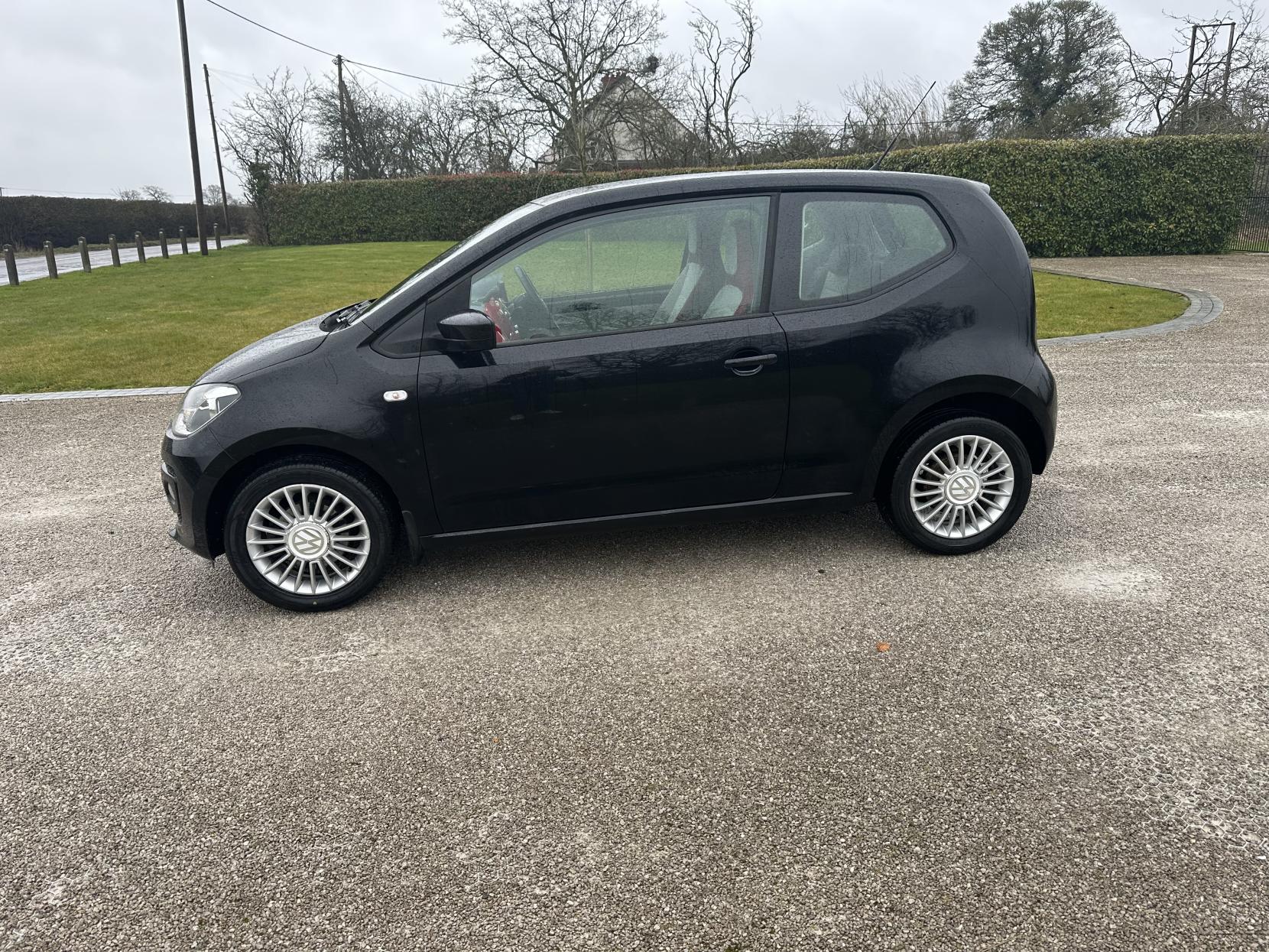 Volkswagen up! 1.0 High up! Hatchback 3dr Petrol Manual Euro 5 (75 ps)