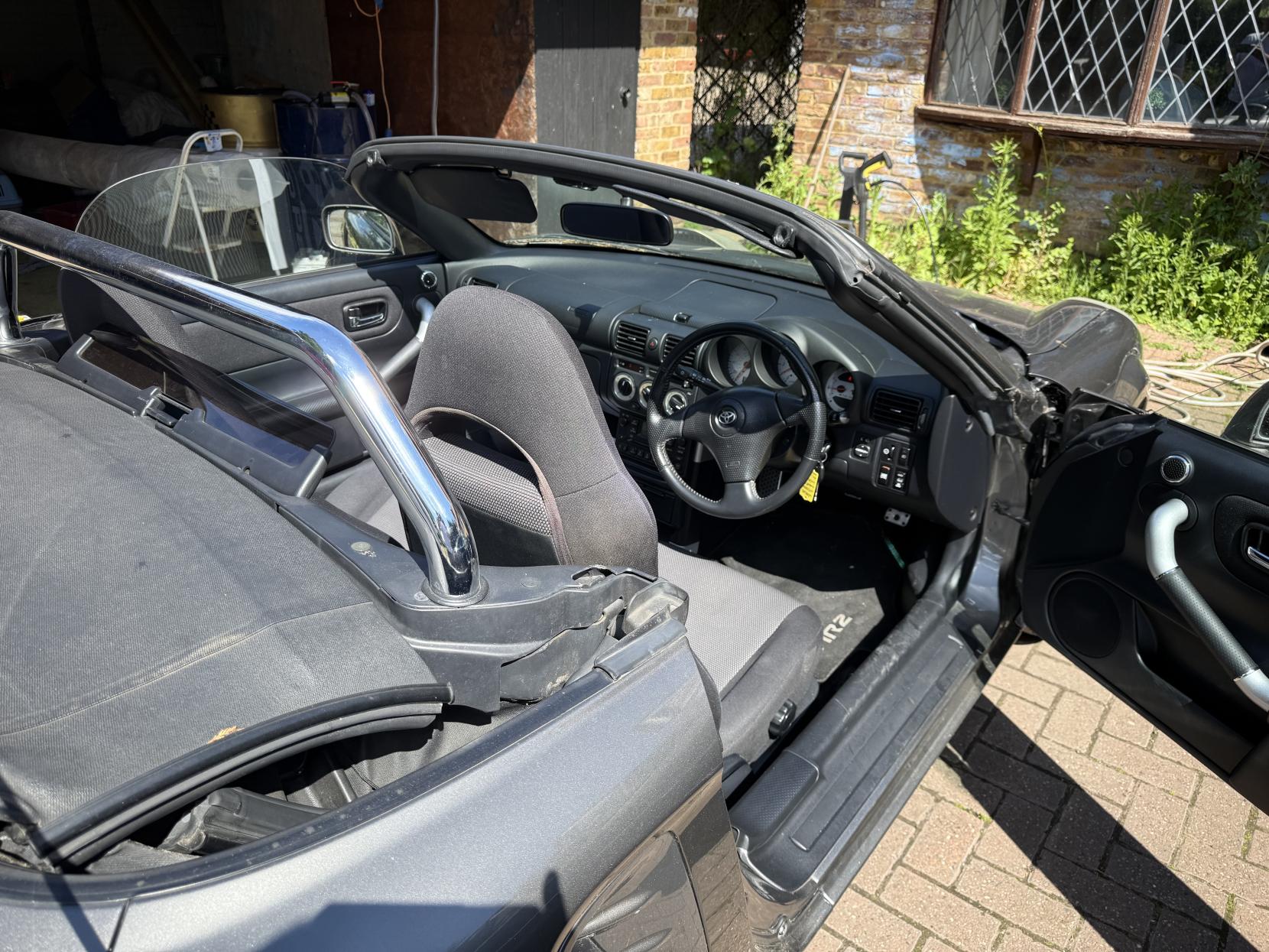 Toyota MR2 1.8 VVT-i Roadster Convertible 2dr Petrol Manual (178 g/km, 138 bhp)