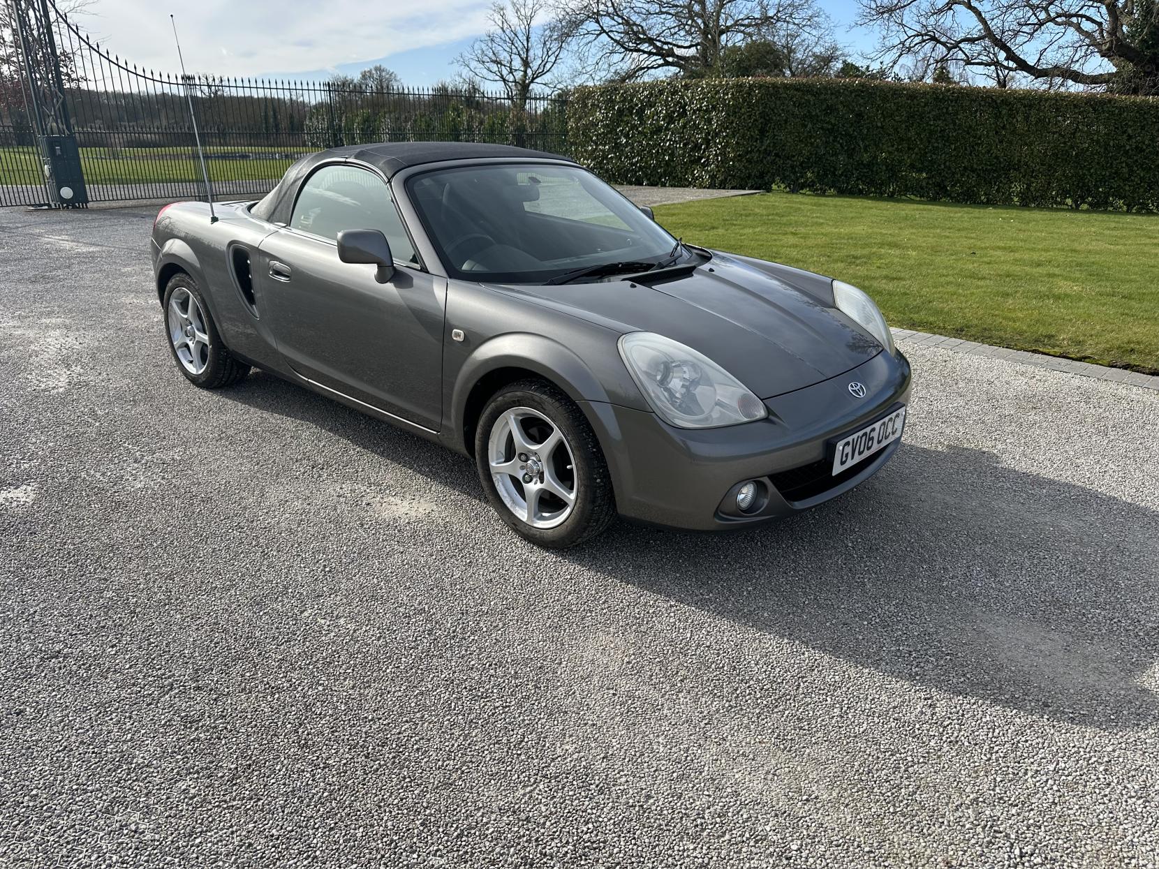 Toyota MR2 1.8 VVT-i Roadster Convertible 2dr Petrol Manual (178 g/km, 138 bhp)