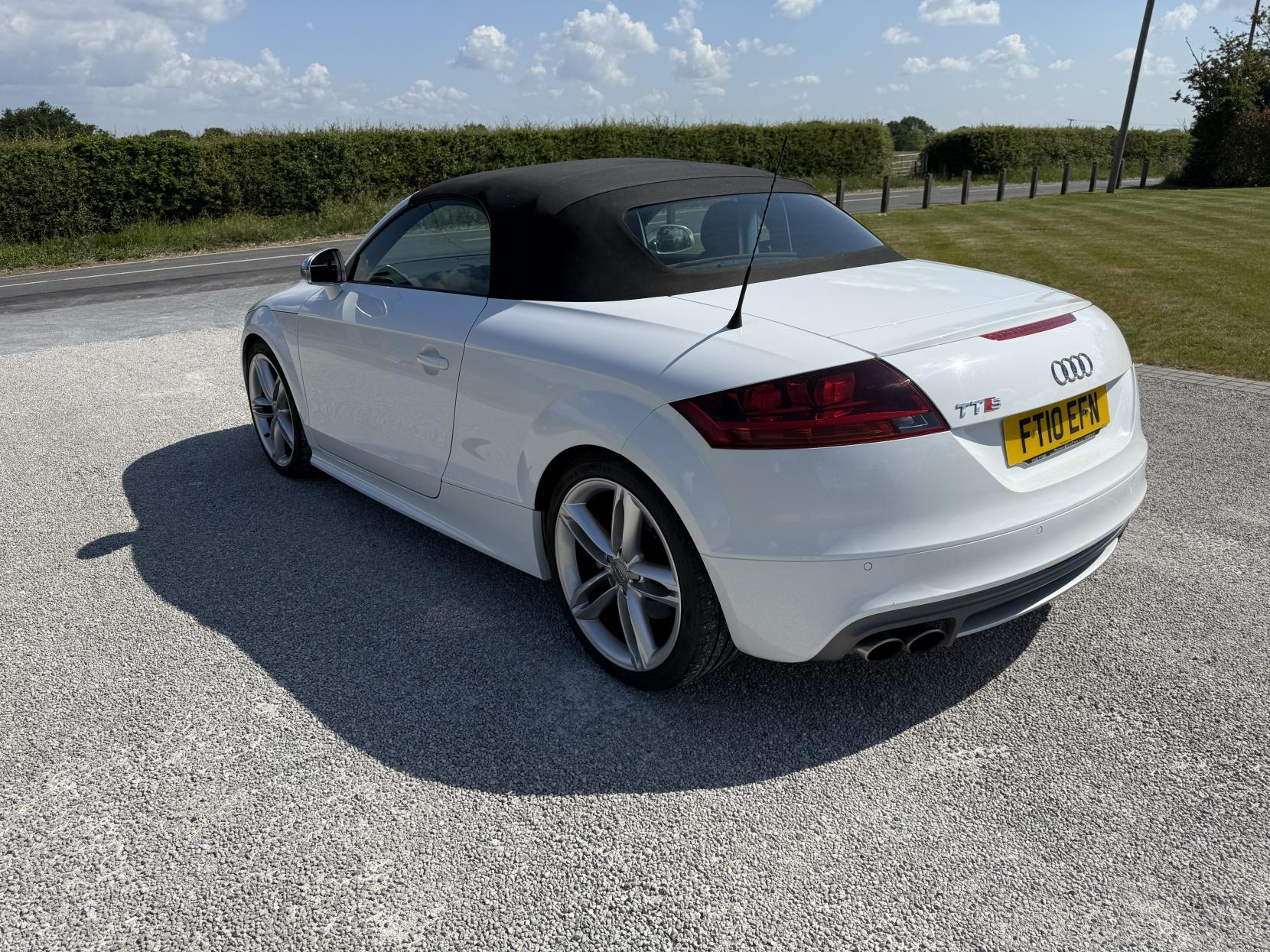 Audi TTS 2.0 TFSI Roadster 2dr Petrol S Tronic quattro Euro 5 (272 ps)