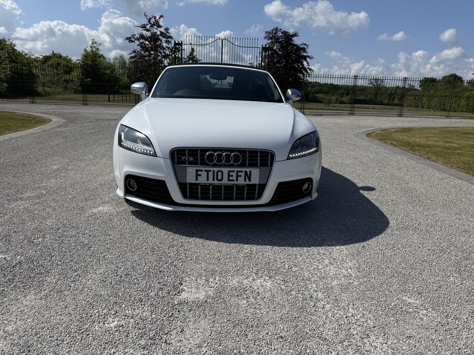 Audi TTS 2.0 TFSI Roadster 2dr Petrol S Tronic quattro Euro 5 (272 ps)