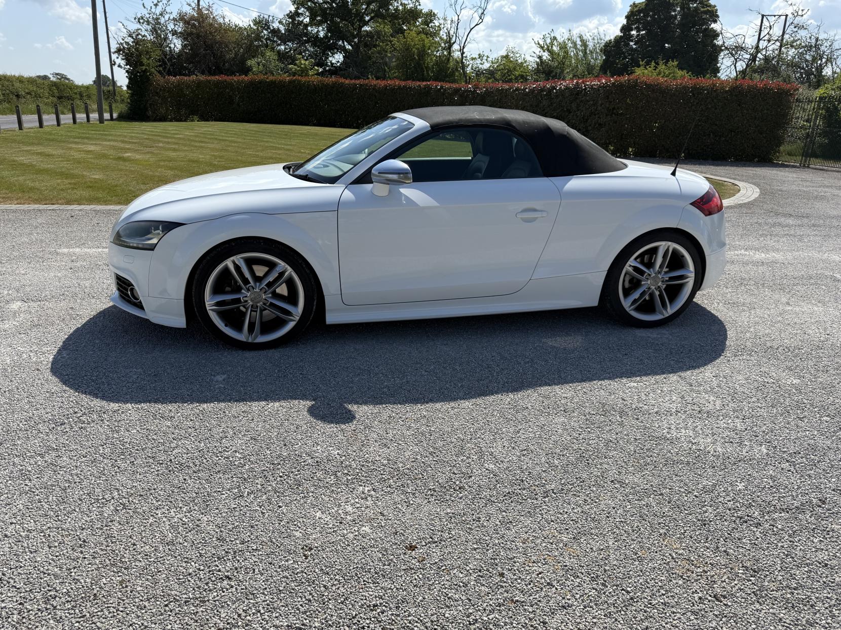 Audi TTS 2.0 TFSI Roadster 2dr Petrol S Tronic quattro Euro 5 (272 ps)