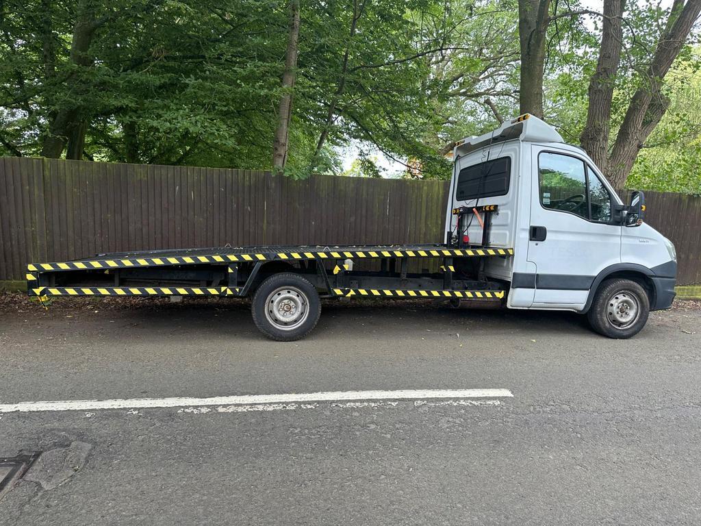 Iveco Daily 2.3 TD 35S11 Chassis Cab 2dr Diesel Manual L3 (214 g/km, 106 bhp)