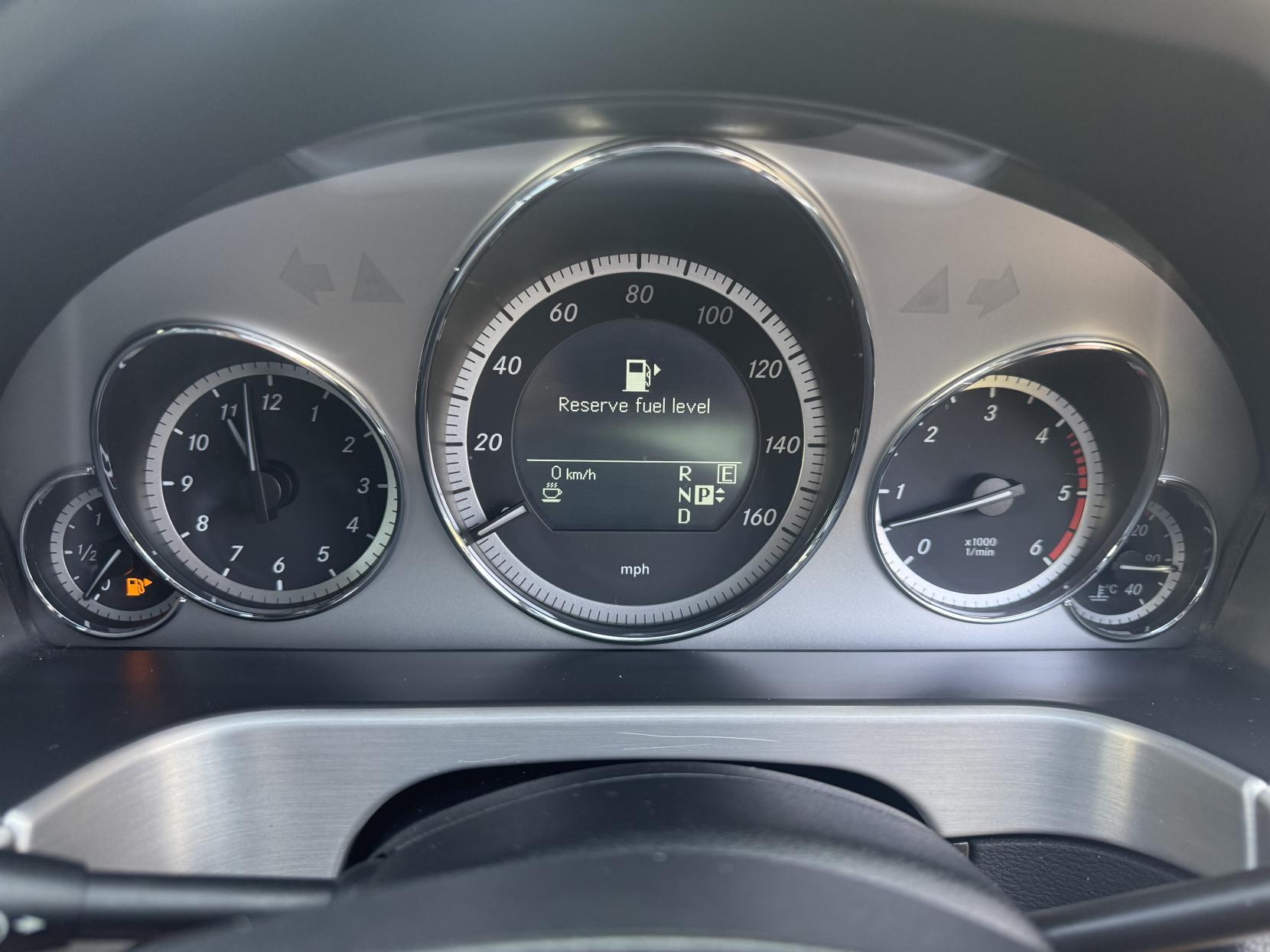 Mercedes-Benz E Class 3.0 E350 CDI V6 BlueEfficiency Sport Estate 5dr Diesel G-Tronic Euro 5 (265 ps)