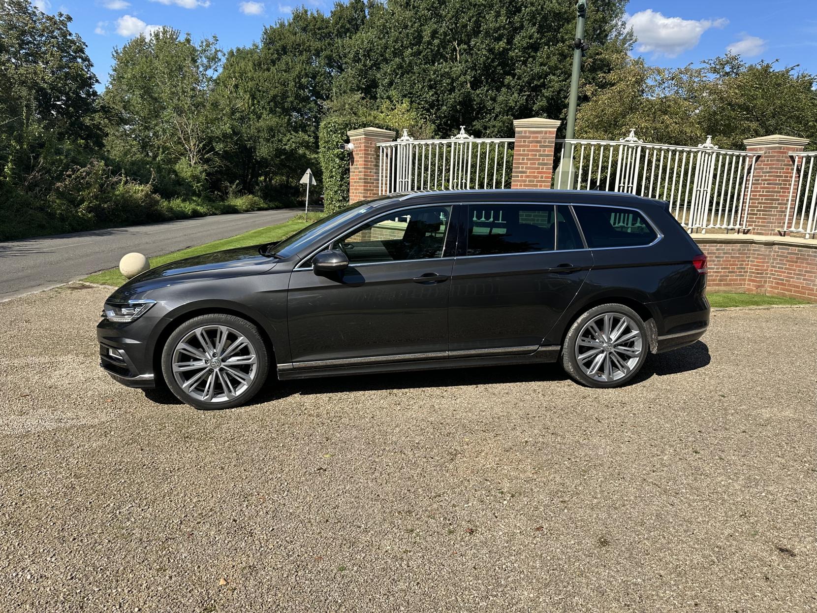 Volkswagen Passat 1.5 TSI EVO R-Line Estate 5dr Petrol DSG Euro 6 (s/s) (150 ps)