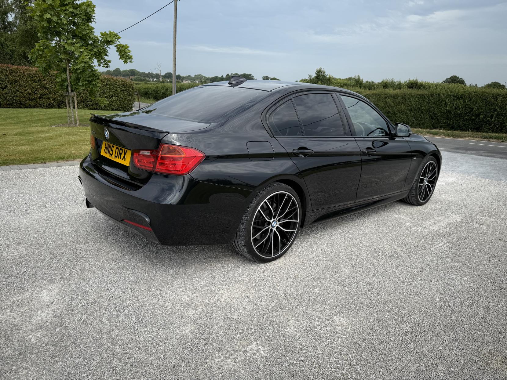BMW 3 Series 3.0 330d BluePerformance M Sport Saloon 4dr Diesel Auto xDrive Euro 6 (s/s) (258 ps)