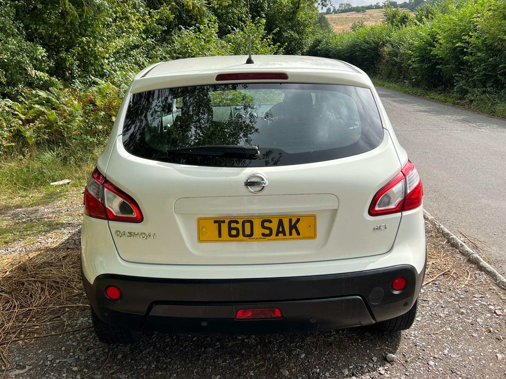 Nissan Qashqai 1.5 dCi Acenta SUV 5dr Diesel Manual 2WD Euro 4 (106 ps)